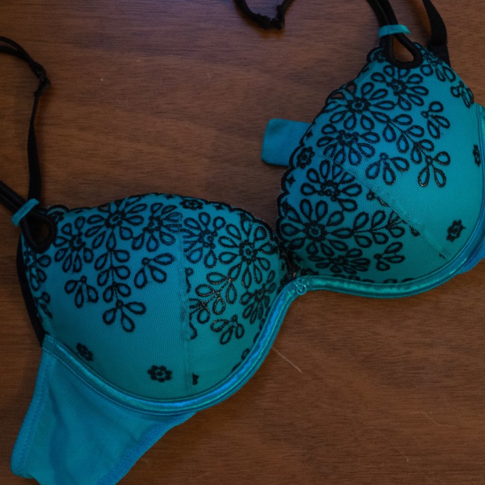 Victoria's Secret 34B Padded Bra